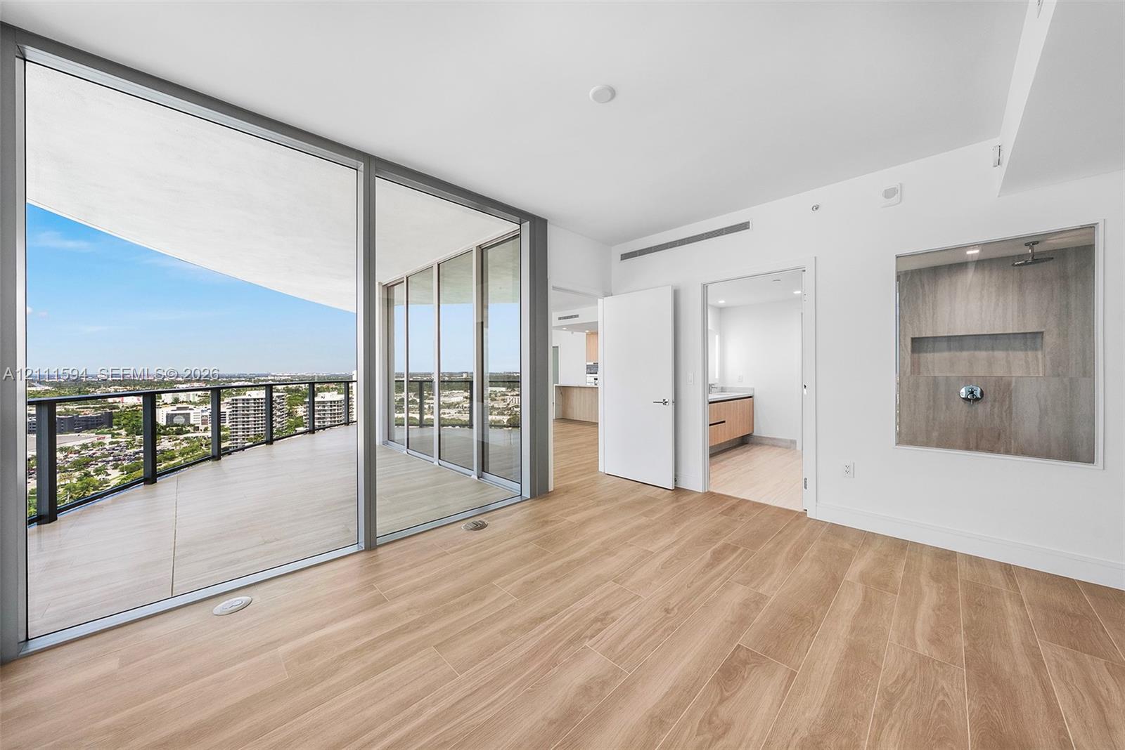 2411 Laguna Circle