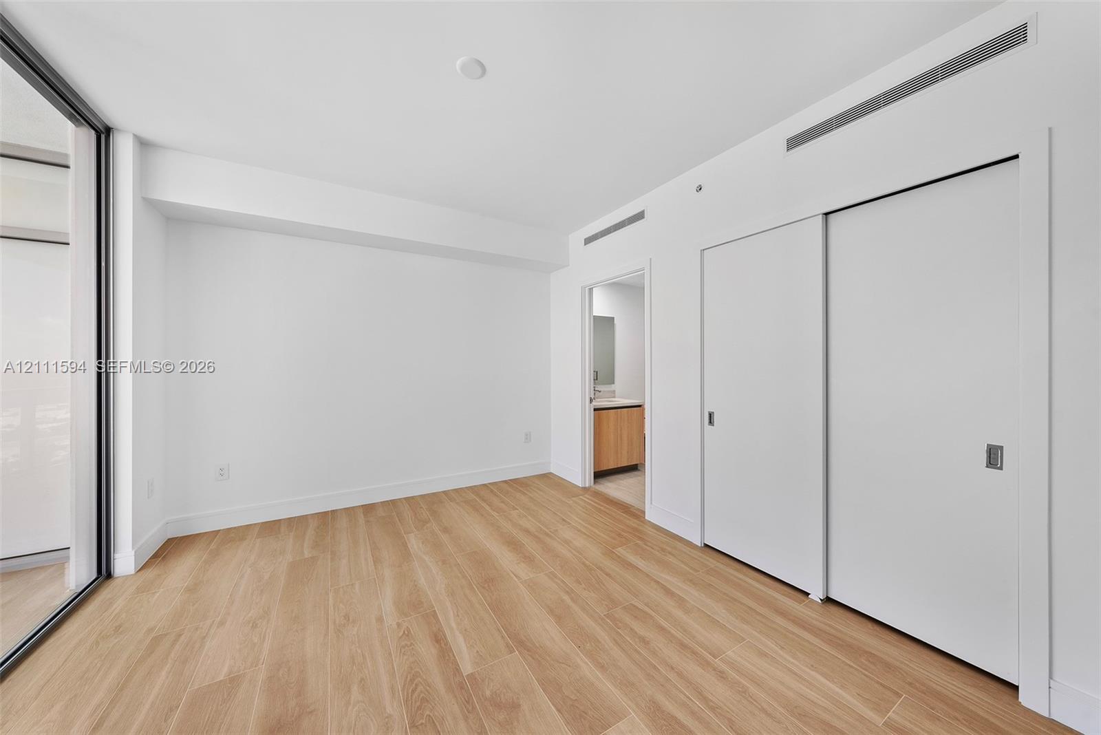 2411 Laguna Circle