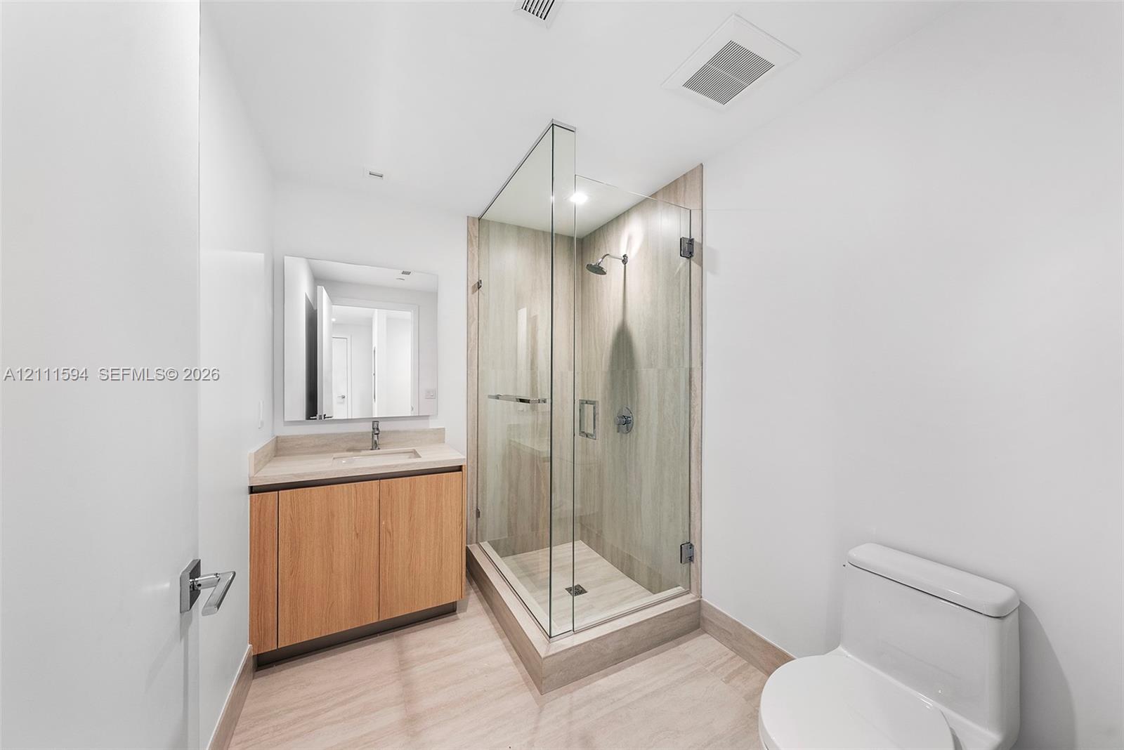 2411 Laguna Circle
