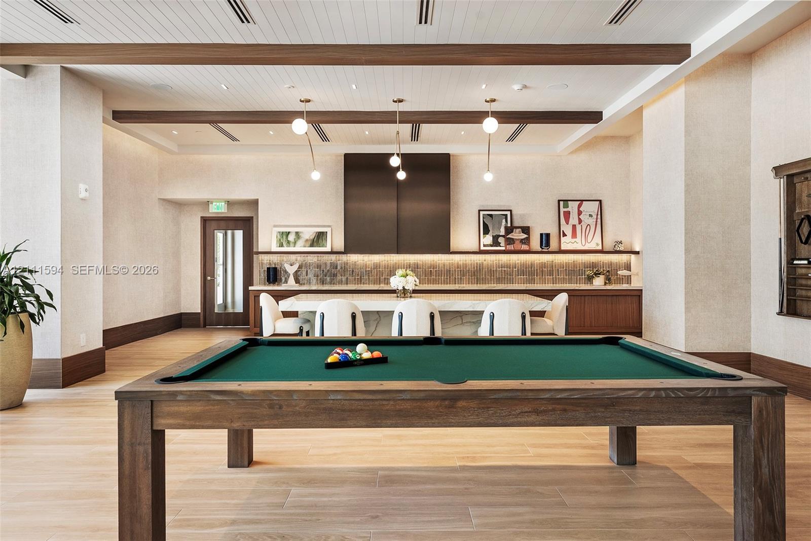 2411 Laguna Circle
