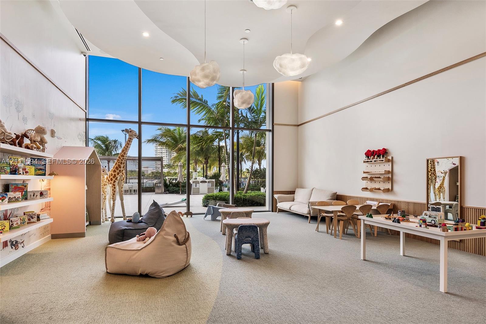 2411 Laguna Circle