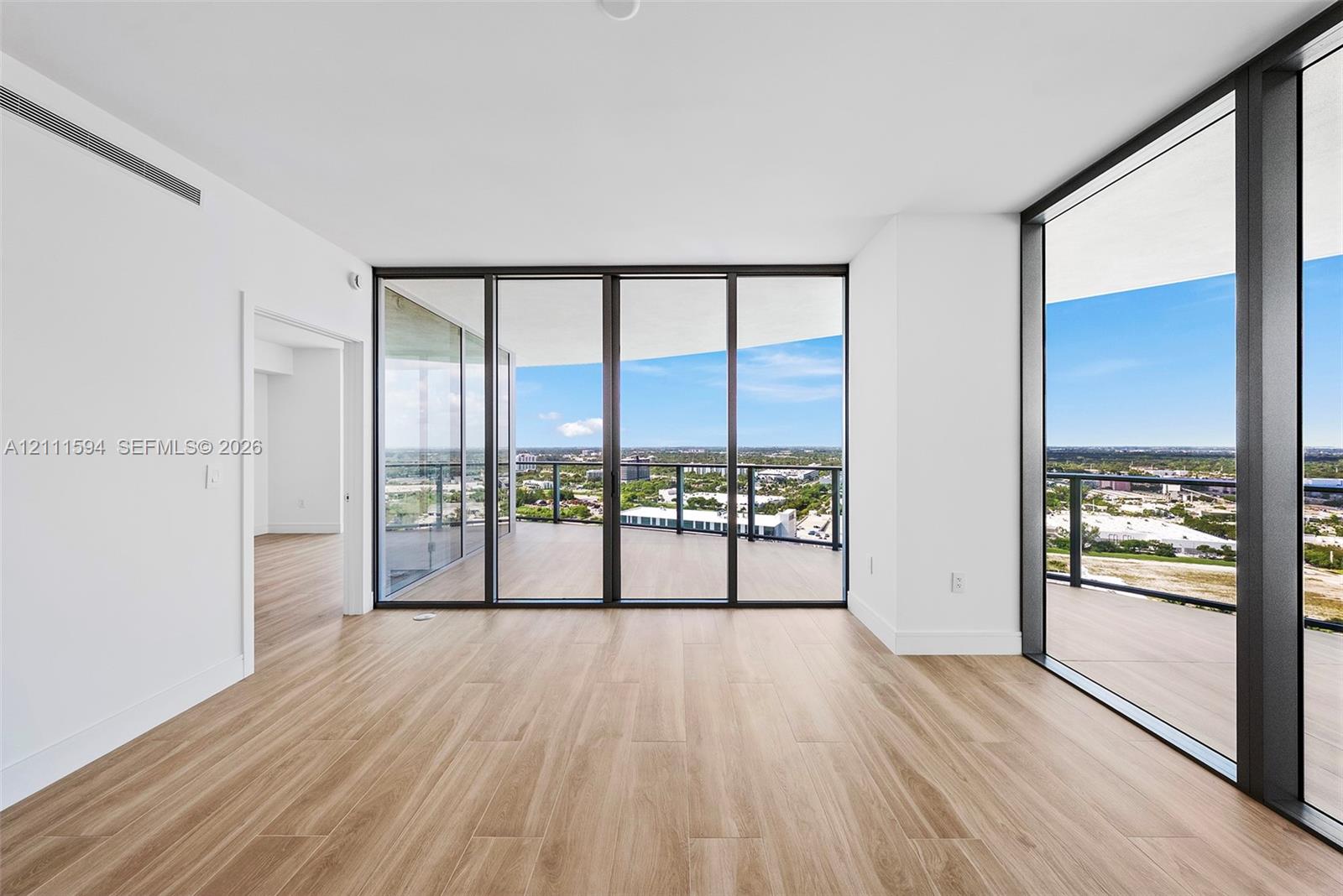 2411 Laguna Circle
