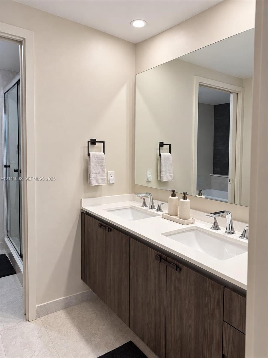 488 NE 18th Street