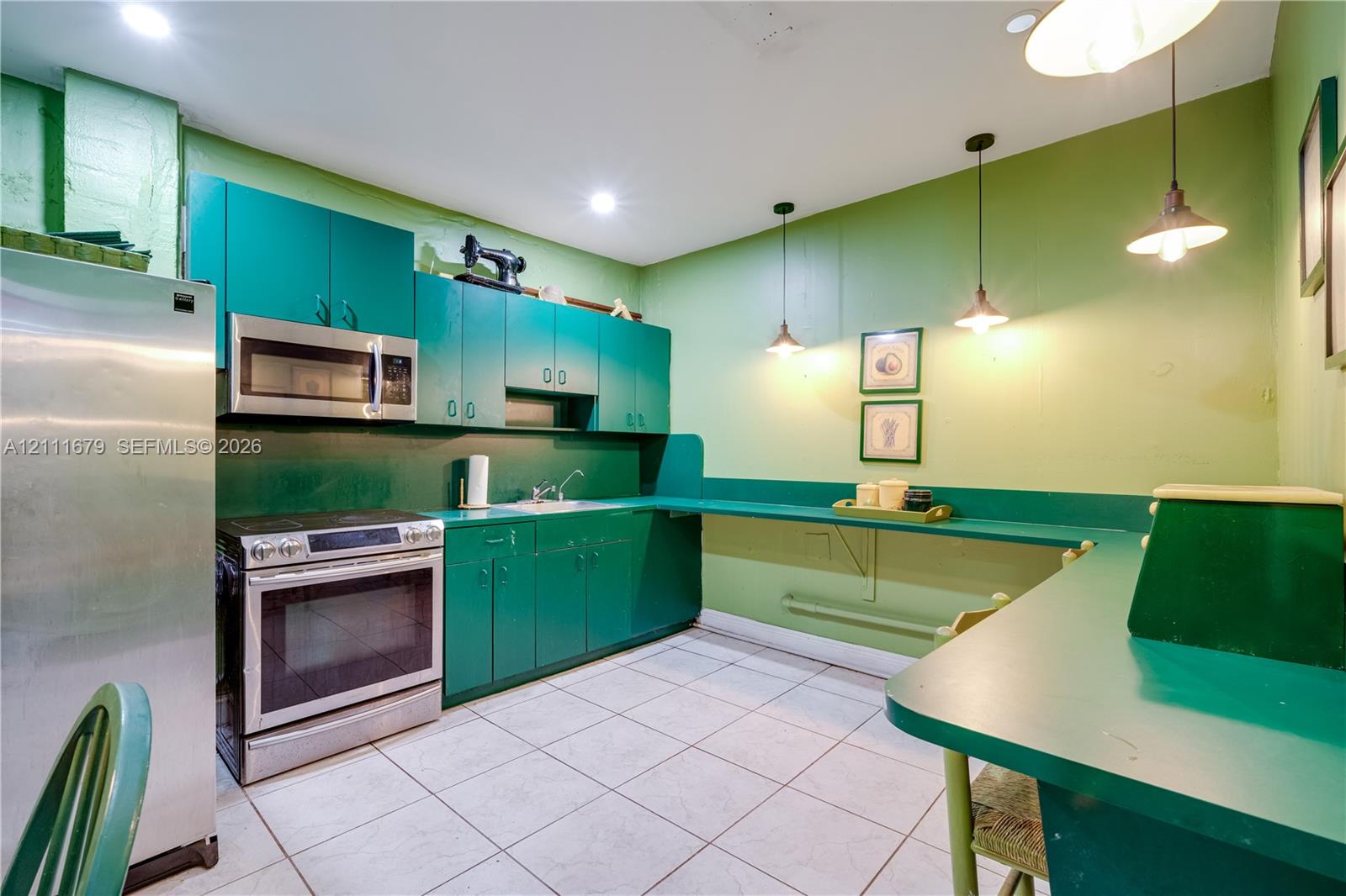 1121 NW 29th Street