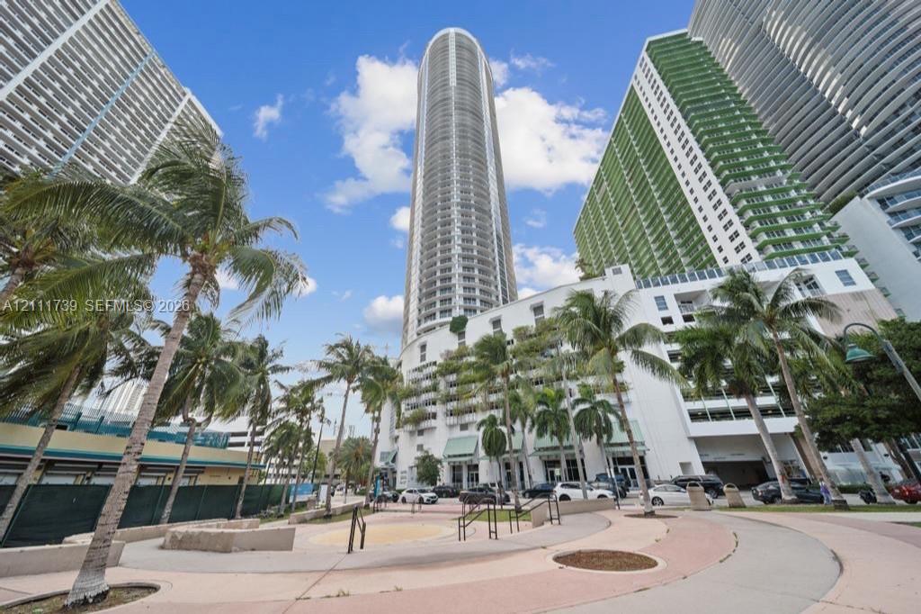 1750 N Bayshore Drive