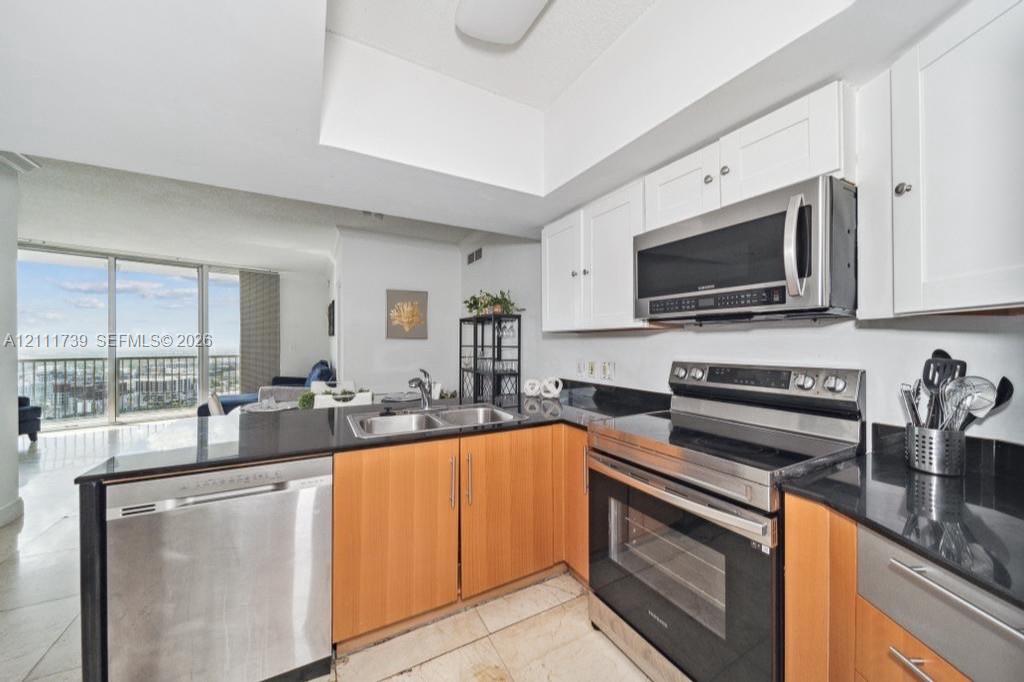 1750 N Bayshore Drive
