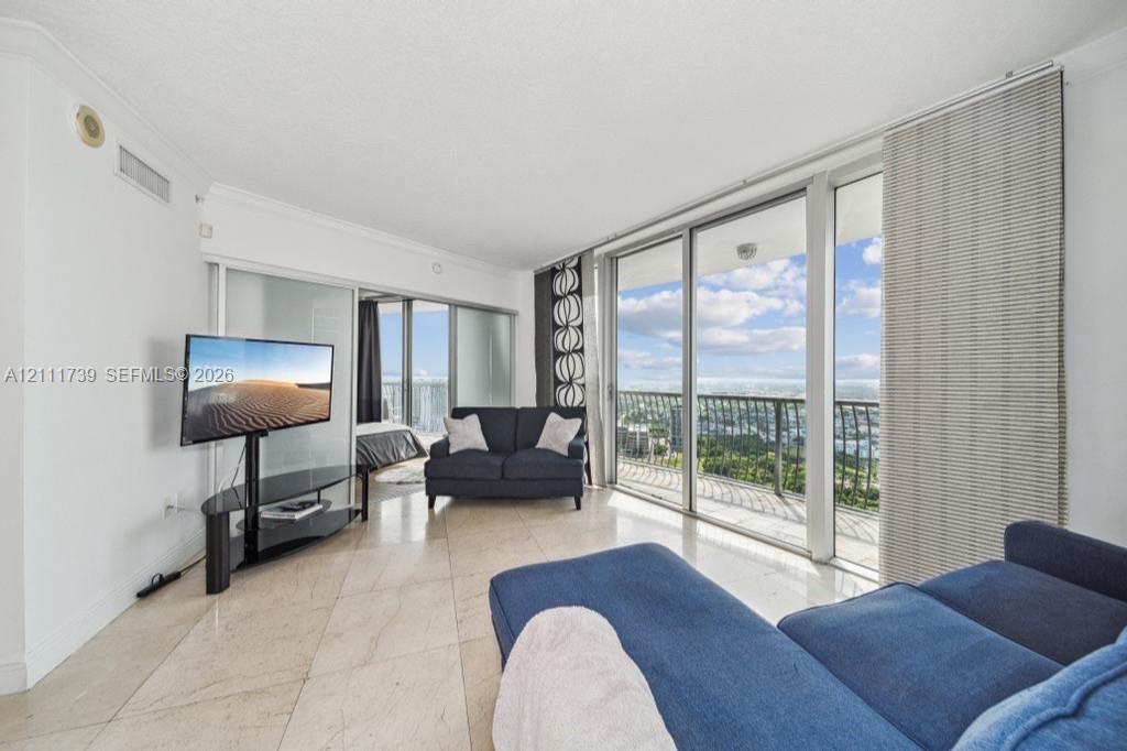 1750 N Bayshore Drive