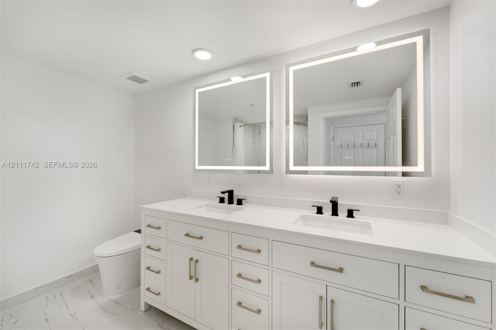 2000 N Bayshore Drive
