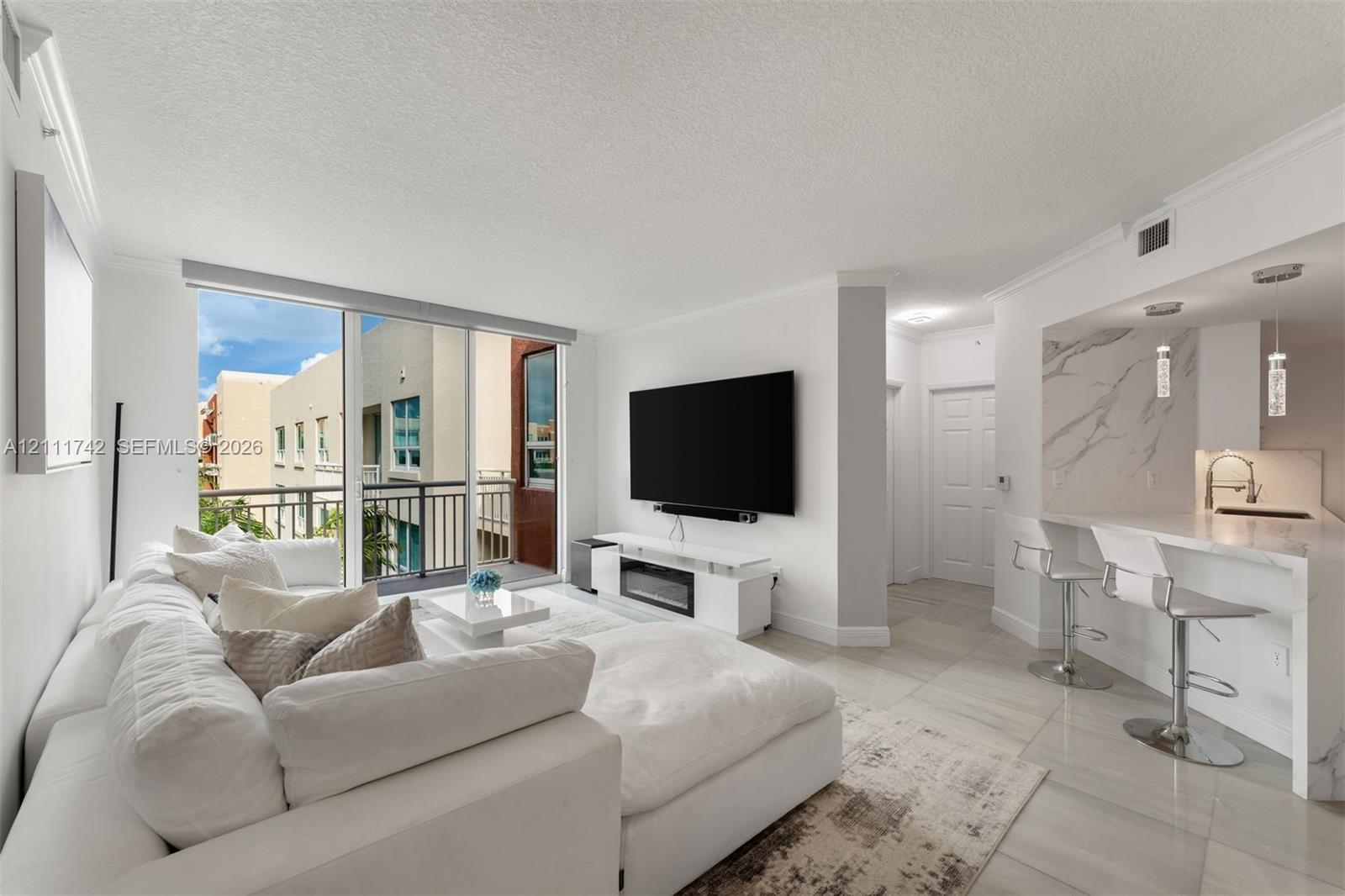 2000 N Bayshore Drive