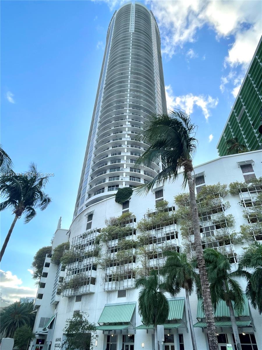 1750 N Bayshore Drive