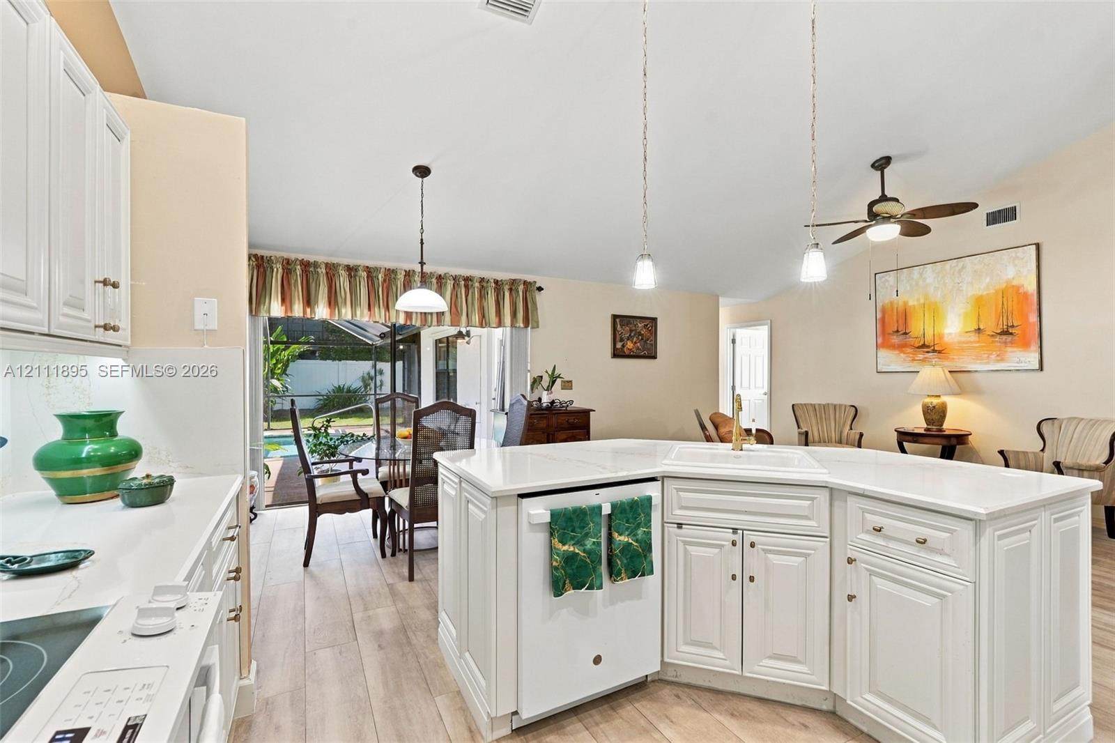 5792 Sun Pointe Circle gallery image #22
