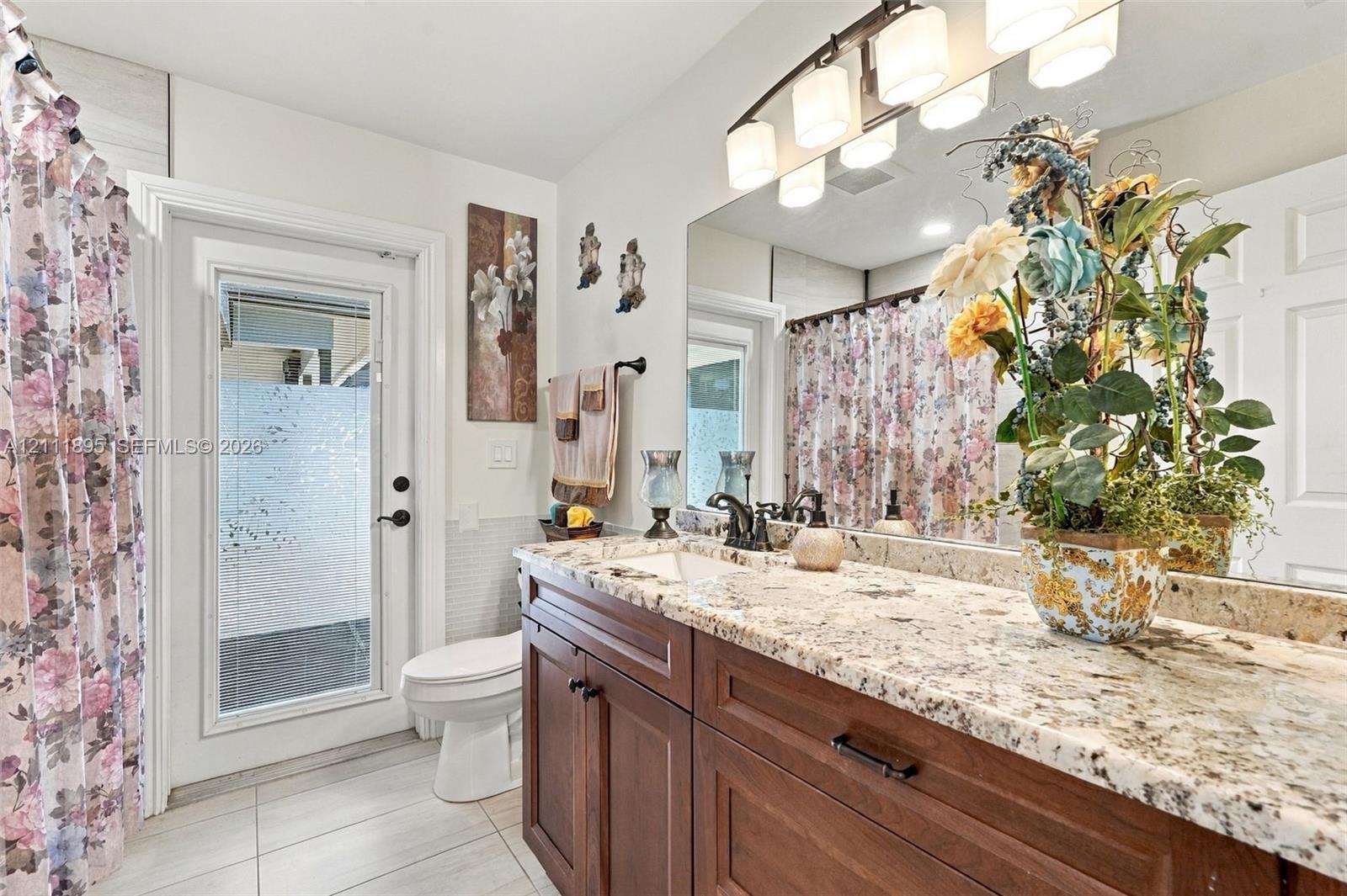 5792 Sun Pointe Circle gallery image #36