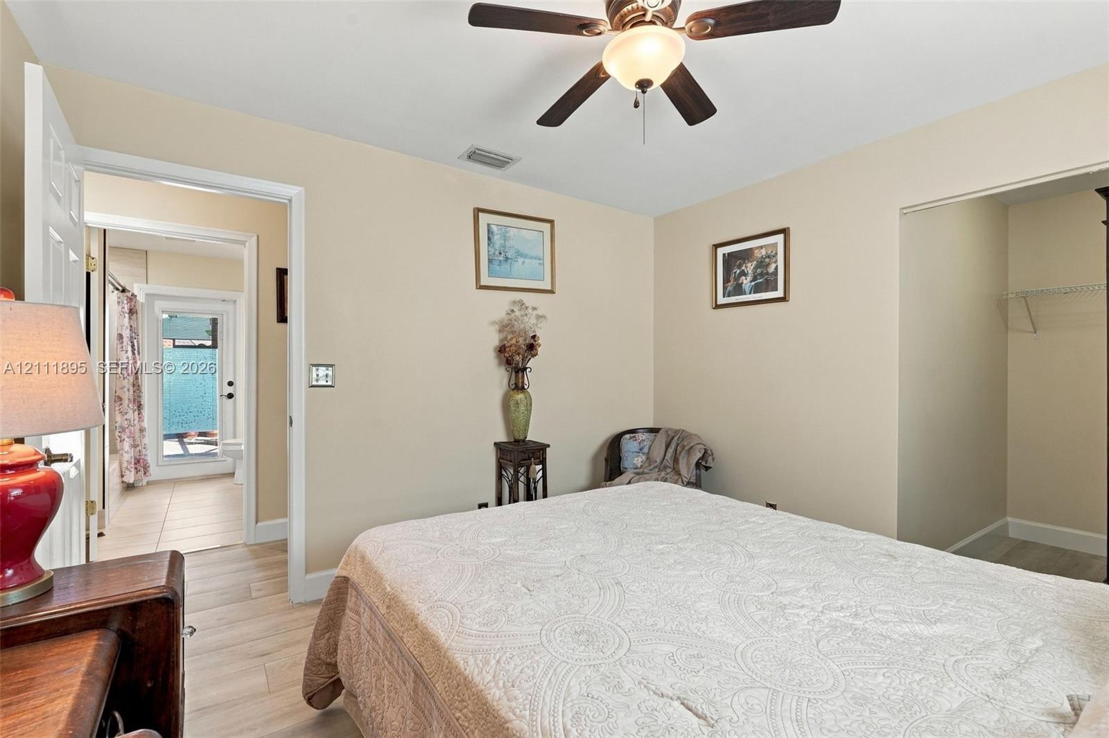 5792 Sun Pointe Circle gallery image #38