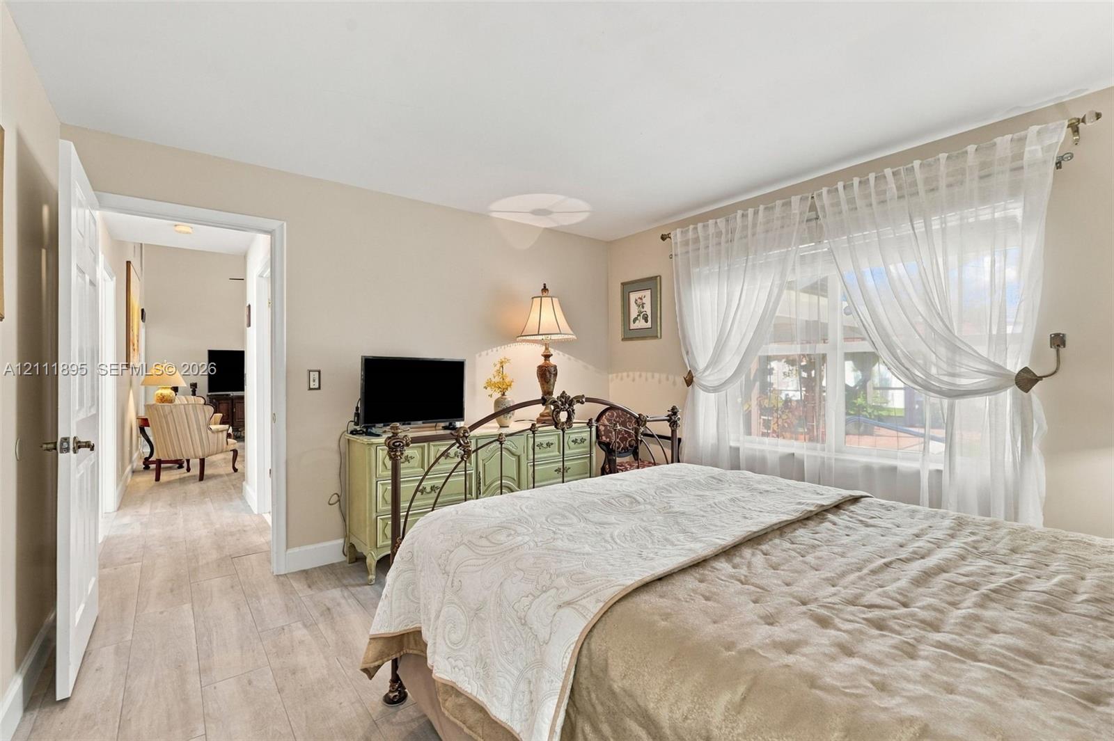 5792 Sun Pointe Circle gallery image #43