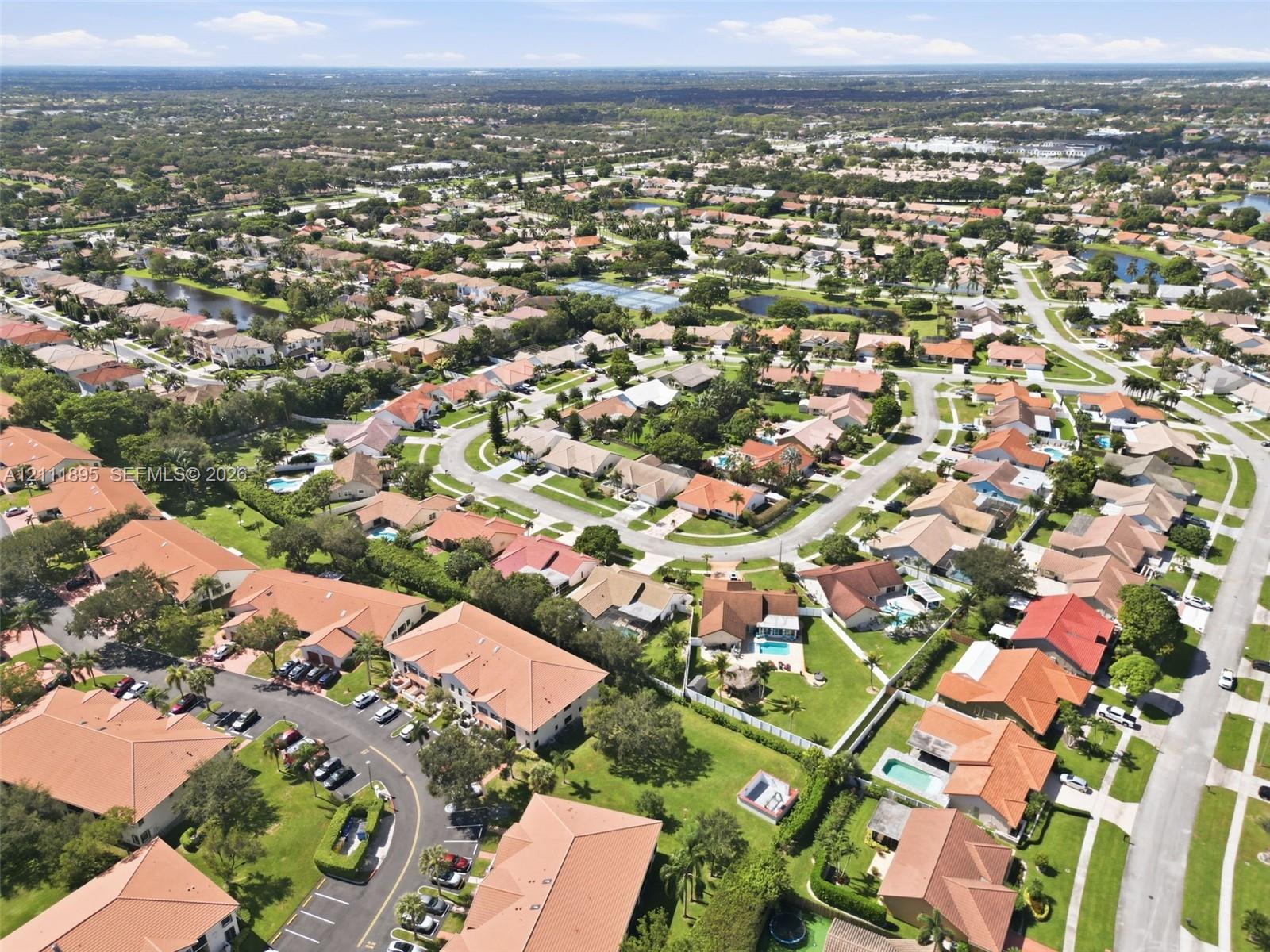 5792 Sun Pointe Circle gallery image #67