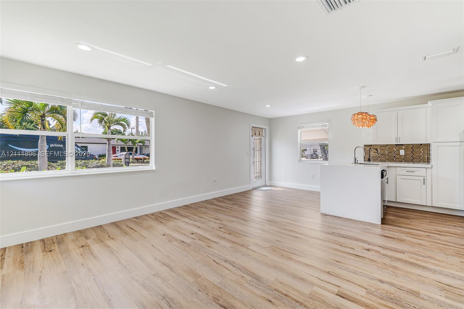 955 33rd Street