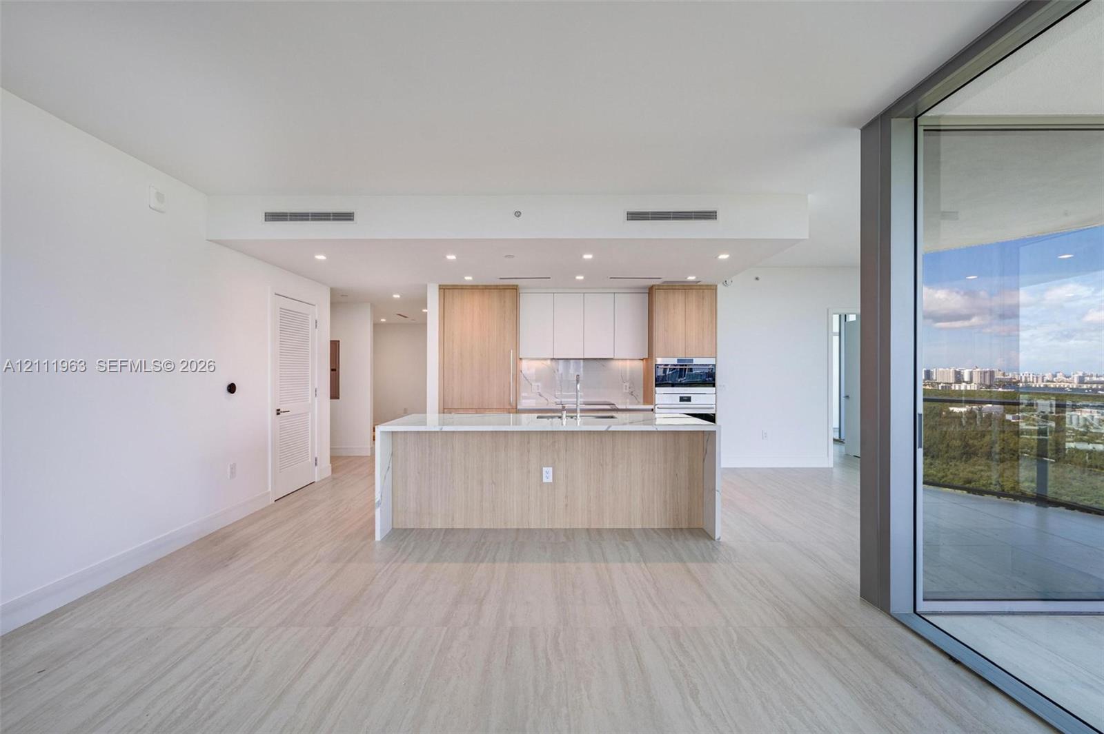 2411 Laguna Circle