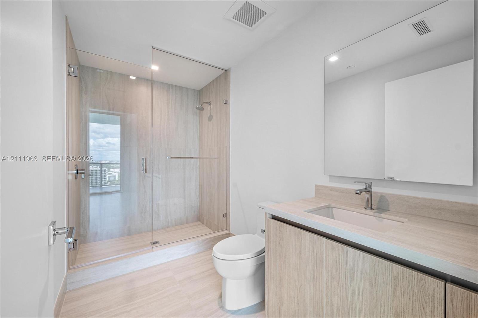 2411 Laguna Circle