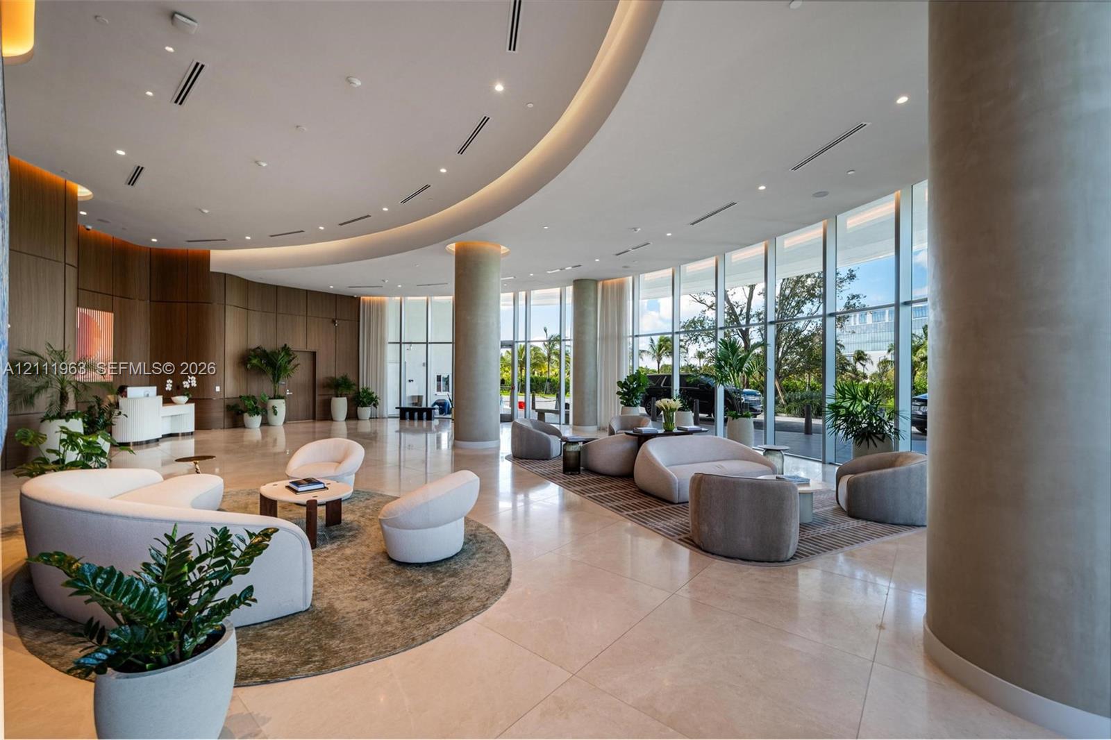 2411 Laguna Circle