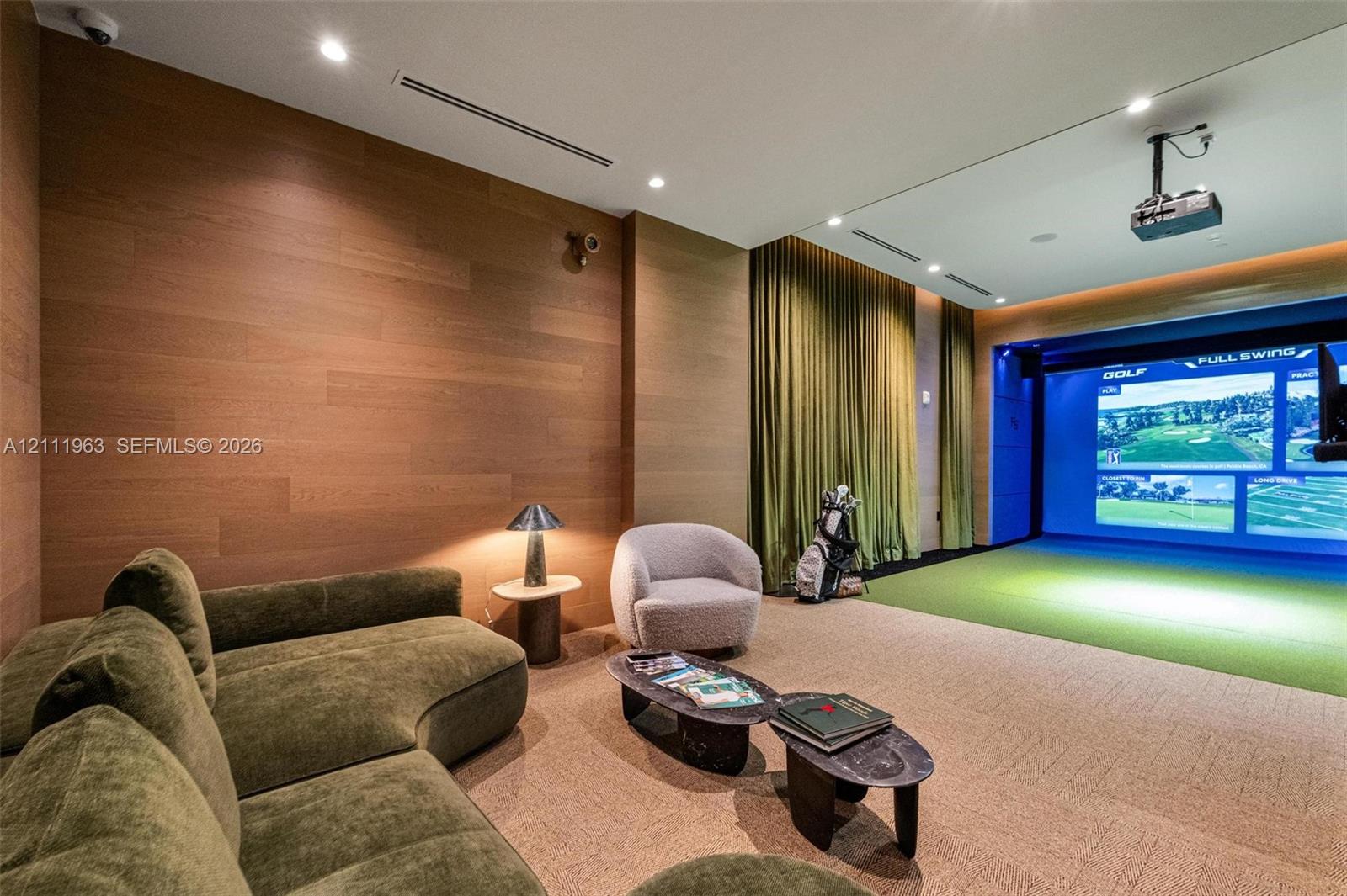 2411 Laguna Circle