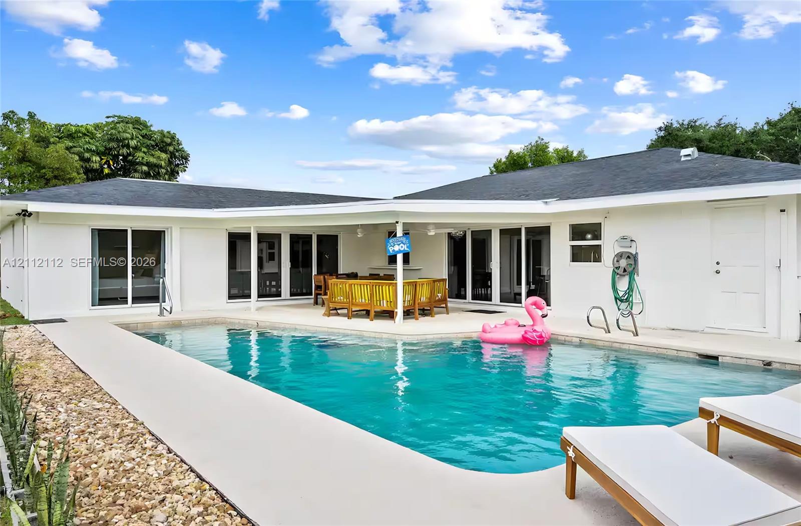 337 S Sequoia Drive