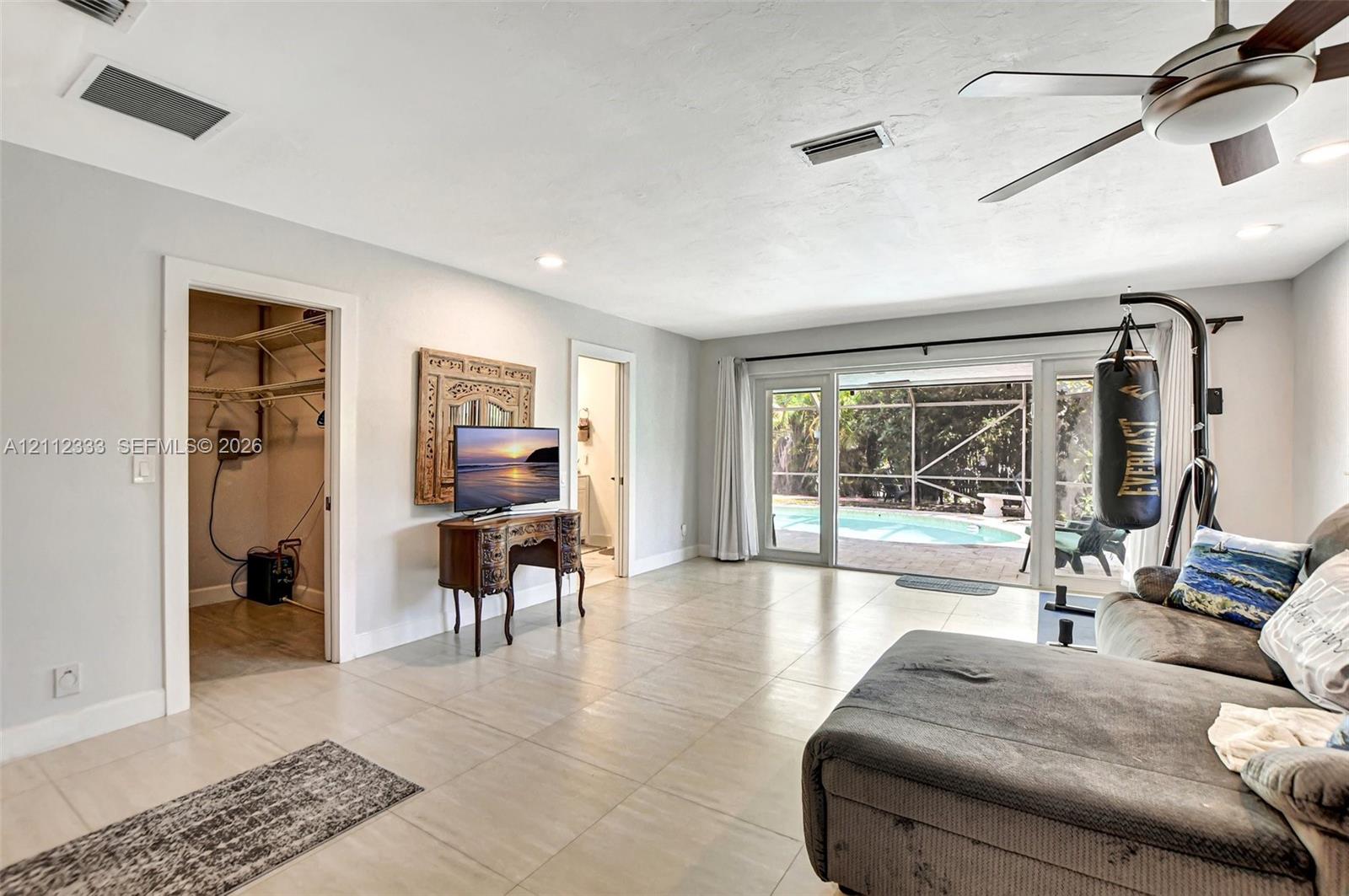 798 NW 15th Avenue gallery image #60