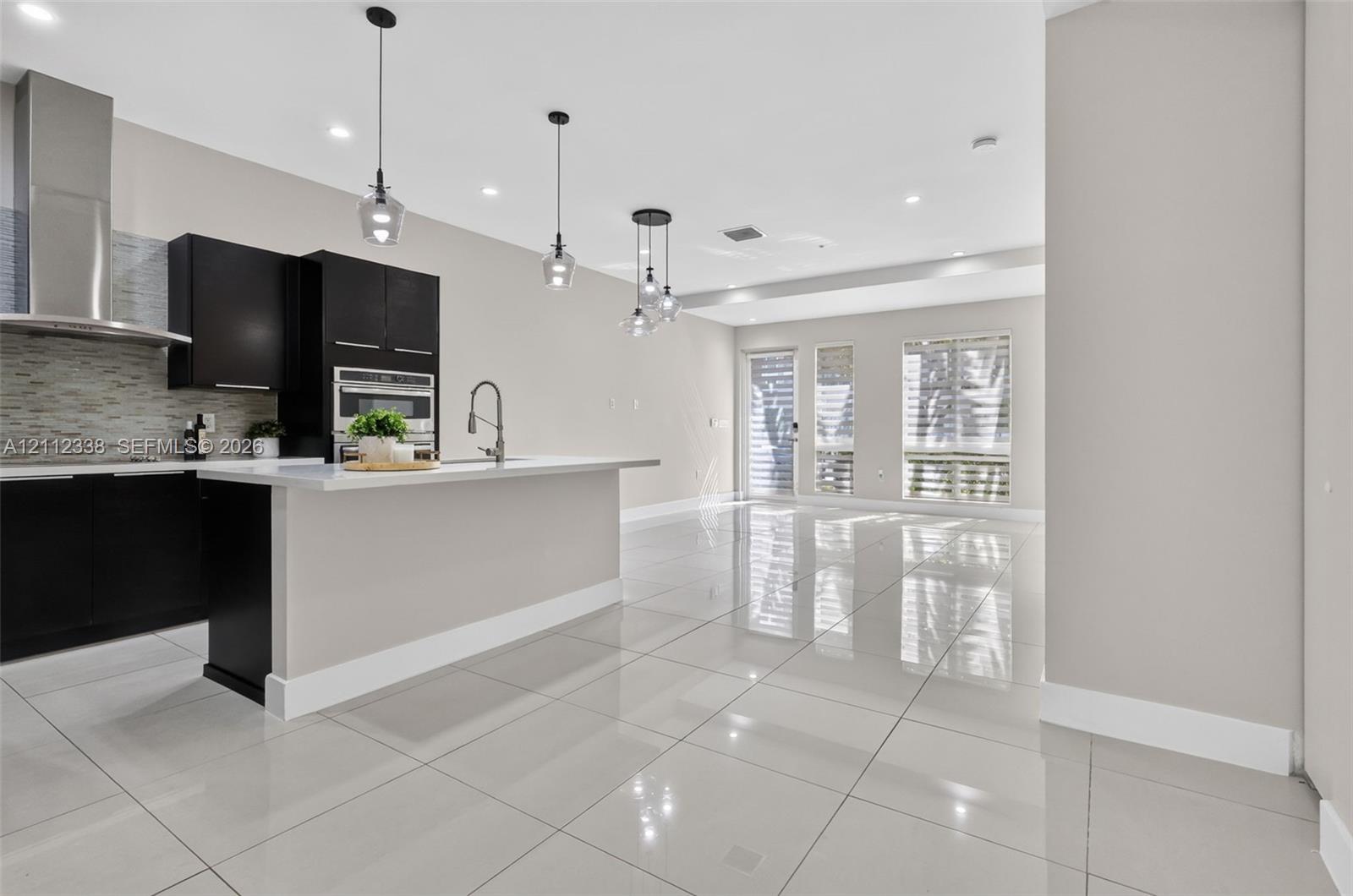 10305 NW 63rd Terrace