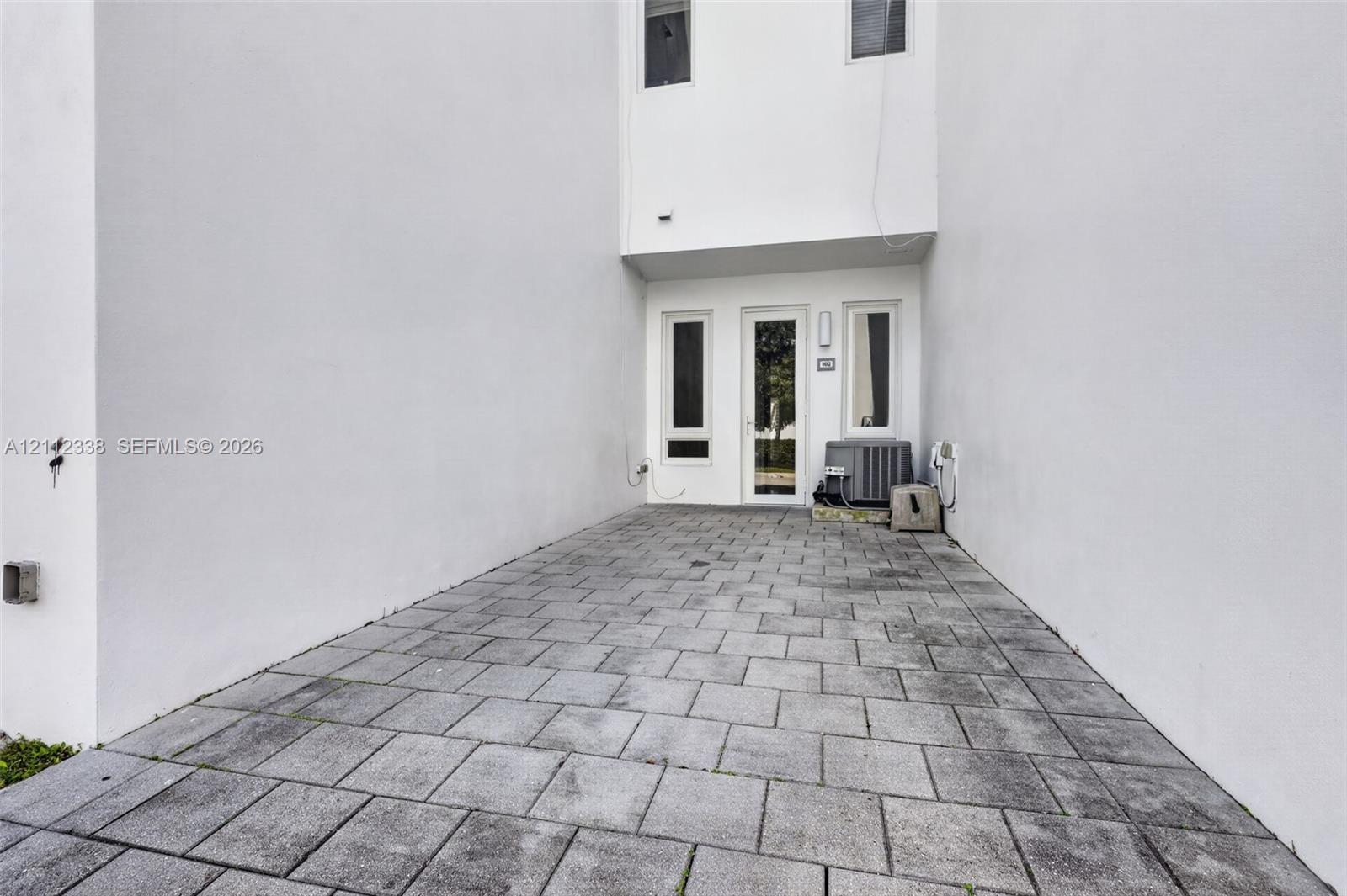 10305 NW 63rd Terrace