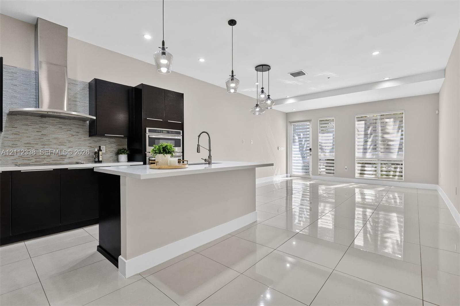 10305 NW 63rd Terrace