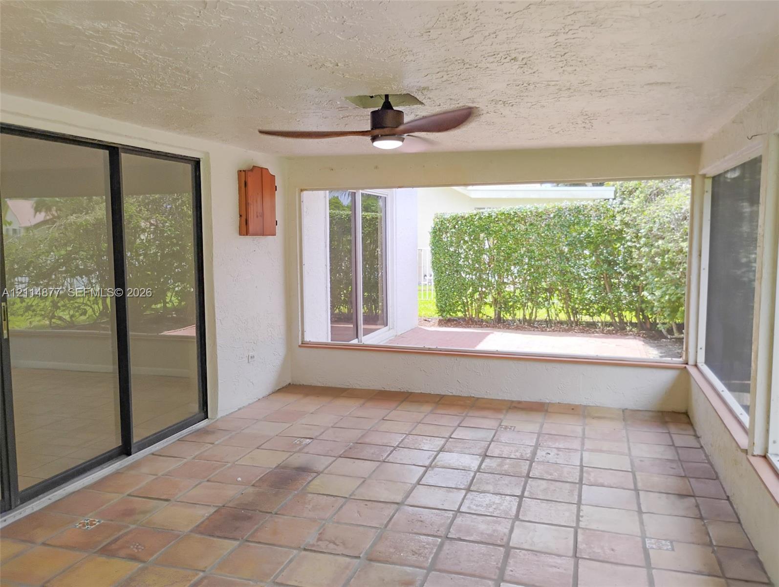 9735 Sun Pointe Drive gallery image #17