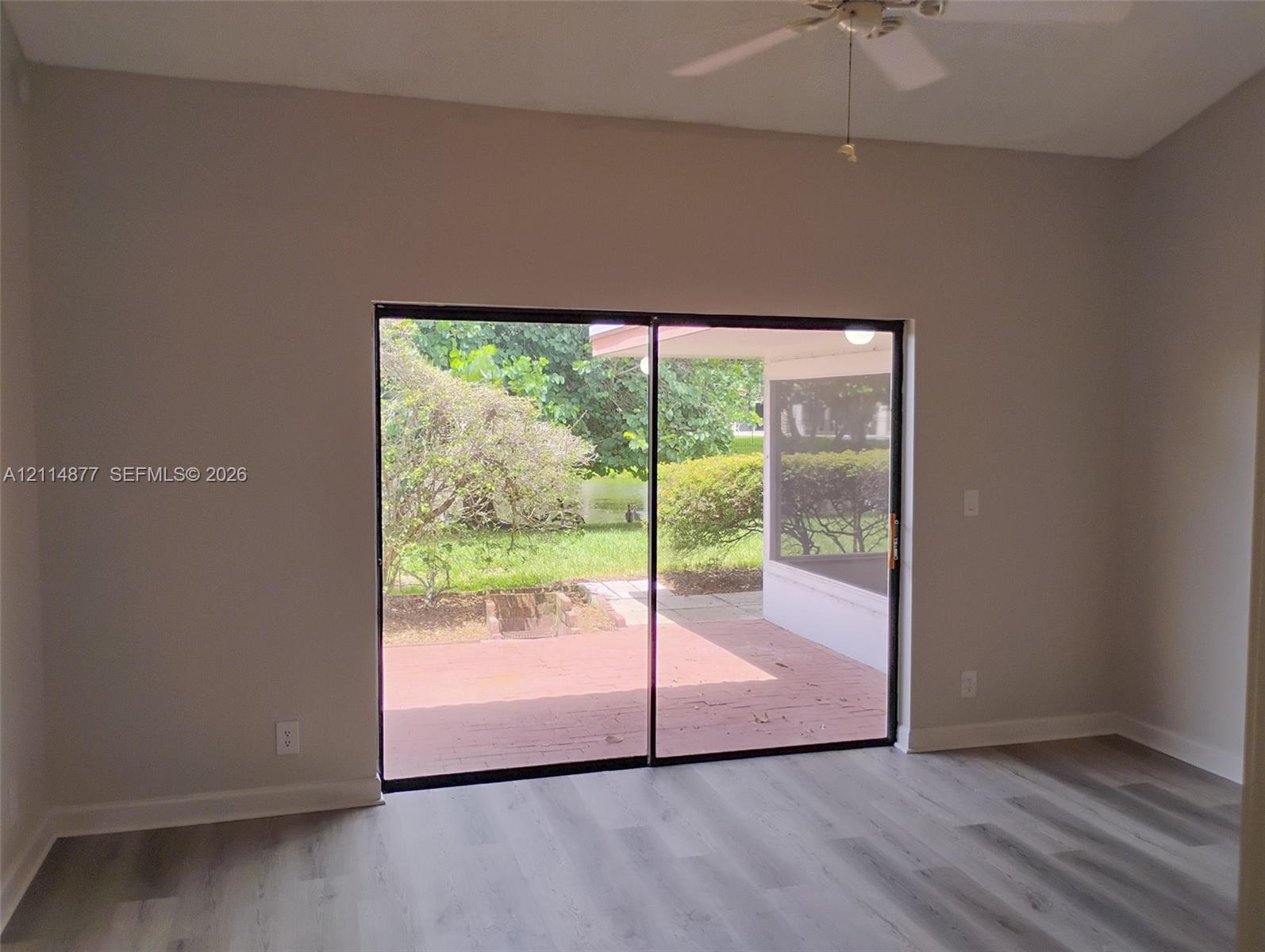 9735 Sun Pointe Drive gallery image #21