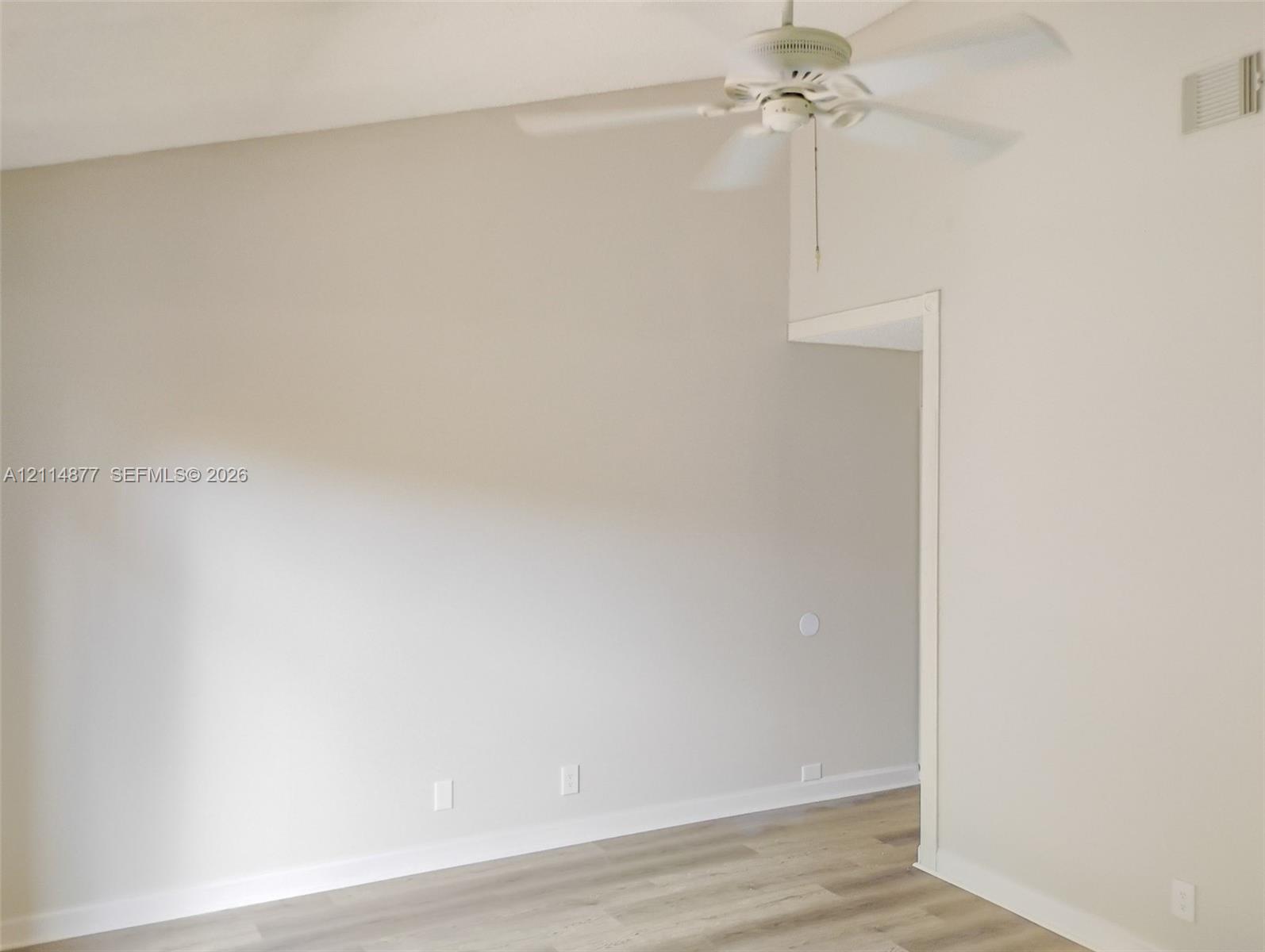 9735 Sun Pointe Drive gallery image #22