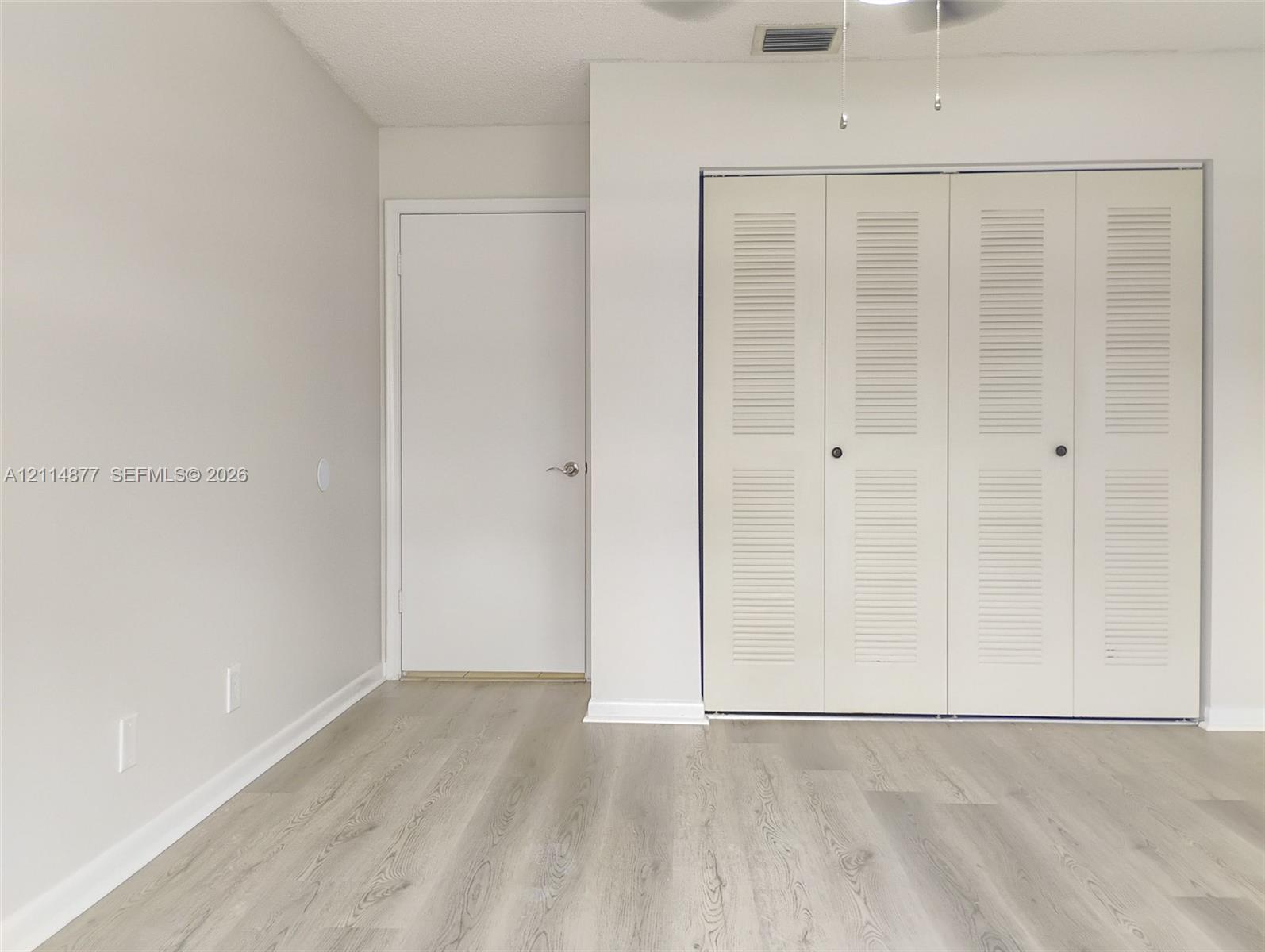 9735 Sun Pointe Drive gallery image #26