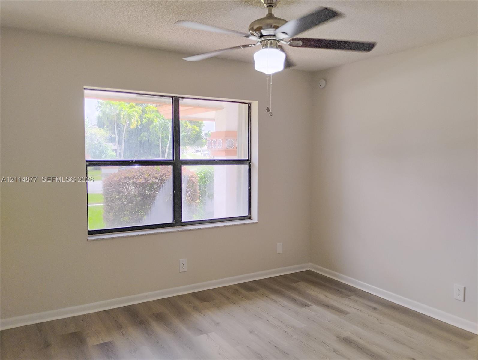 9735 Sun Pointe Drive gallery image #29