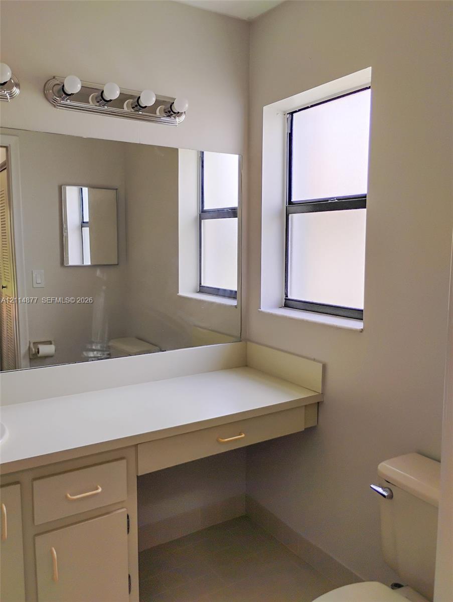 9735 Sun Pointe Drive gallery image #34