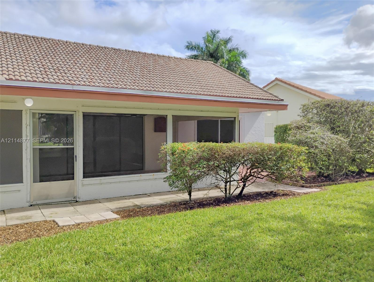 9735 Sun Pointe Drive gallery image #40
