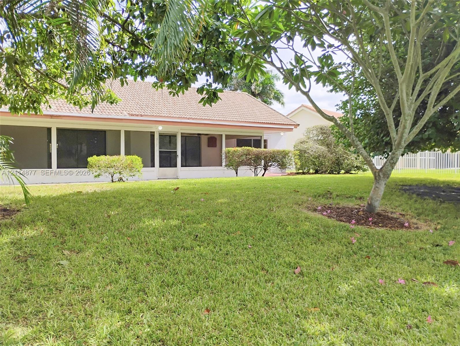 9735 Sun Pointe Drive gallery image #44