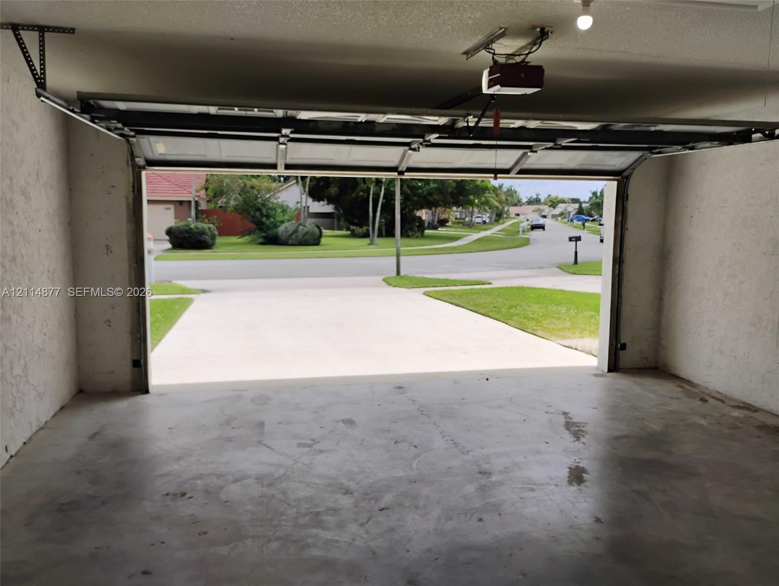 9735 Sun Pointe Drive gallery image #60